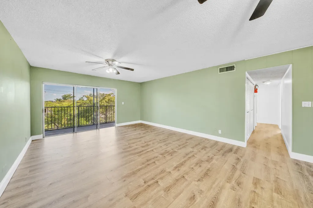 7541 NW 16th Street Plantation FL 33313