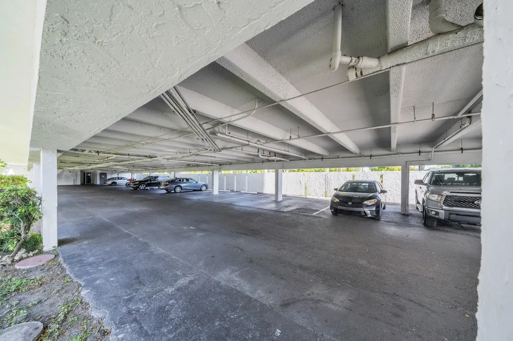 7541 NW 16th Street Plantation FL 33313