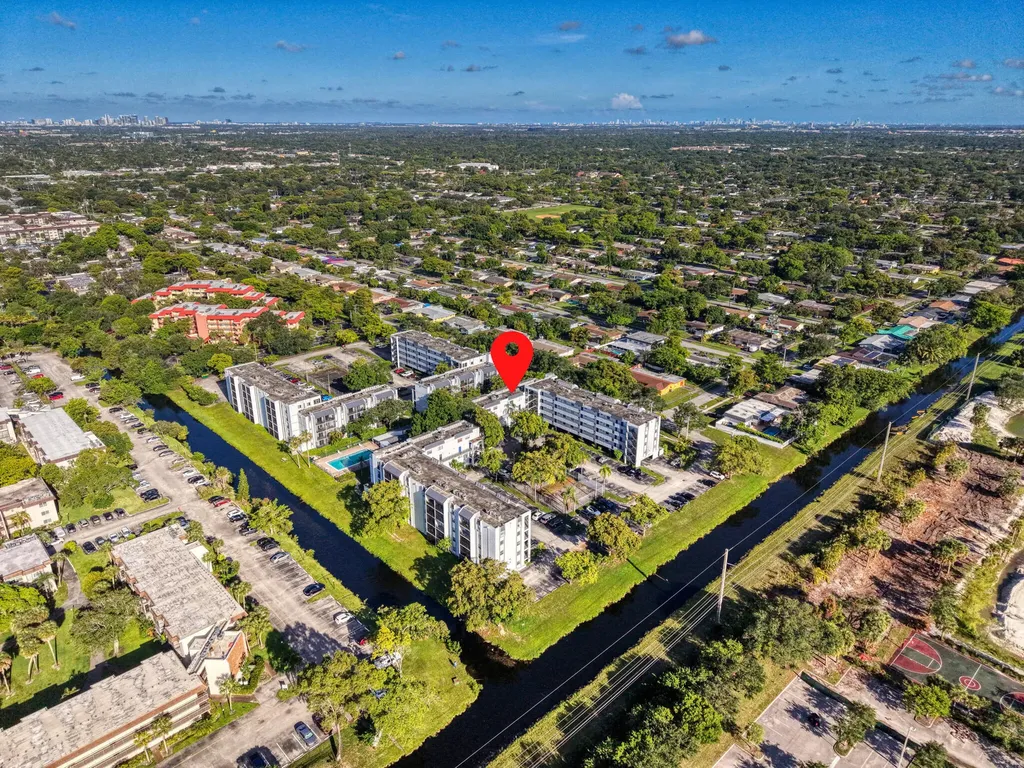 7541 NW 16th Street Plantation FL 33313