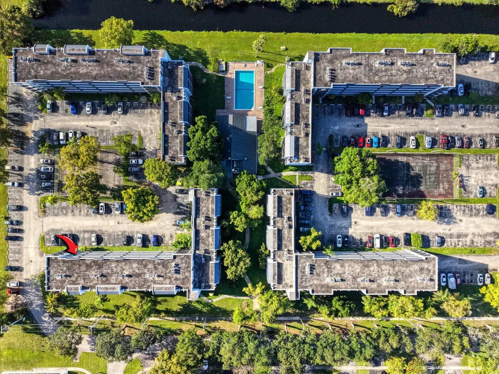 7541 NW 16th Street Plantation FL 33313