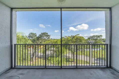 7541 NW 16th Street Plantation FL 33313
