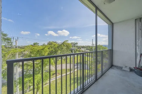 7541 NW 16th Street Plantation FL 33313