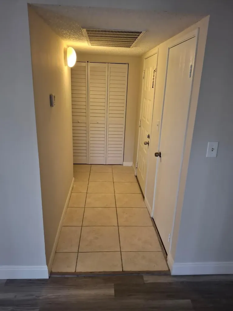 3222 Coral Lake Lane Coral Springs FL 33065
