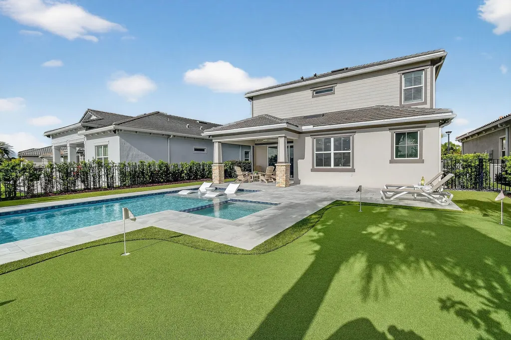 10764 Northbrook Circle Palm Beach Gardens FL 33412