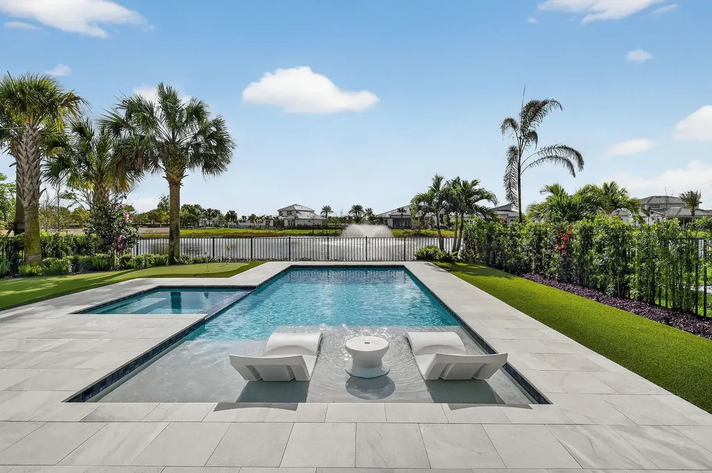 10764 Northbrook Circle Palm Beach Gardens FL 33412
