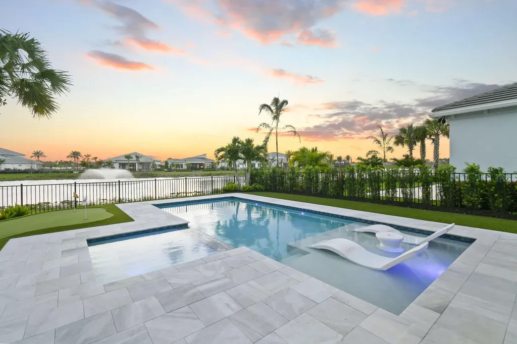 10764 Northbrook Circle Palm Beach Gardens FL 33412