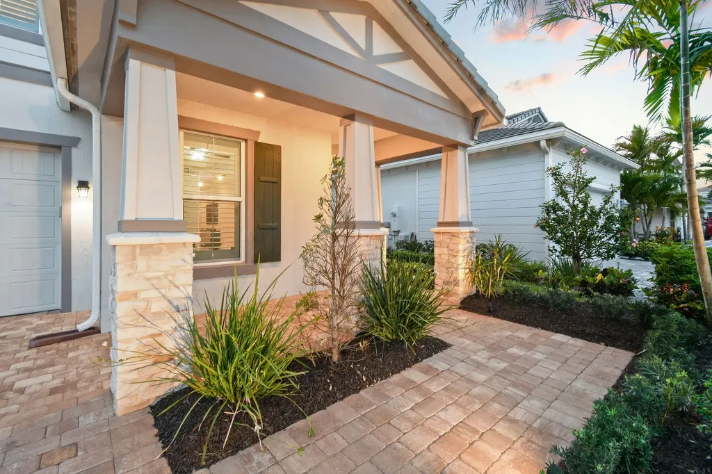 10764 Northbrook Circle Palm Beach Gardens FL 33412