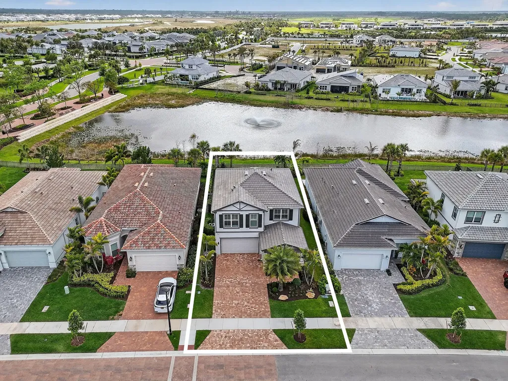 10764 Northbrook Circle Palm Beach Gardens FL 33412