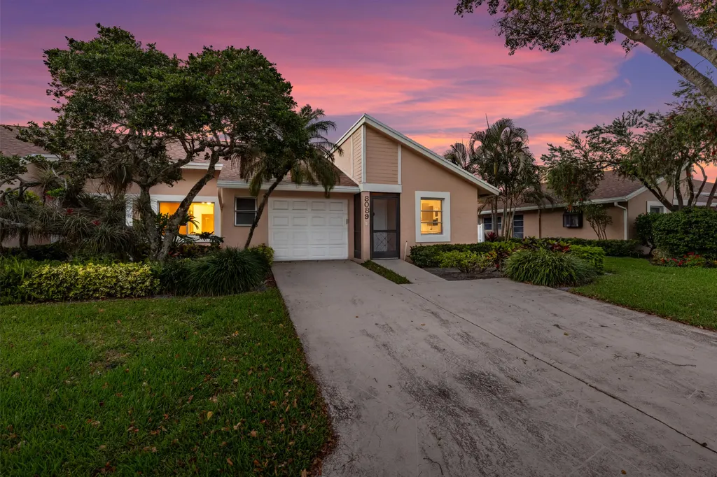 8089 Springtree Road Boca Raton FL 33496