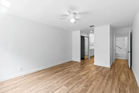 8089 Springtree Road Boca Raton FL 33496