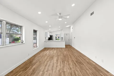 8089 Springtree Road Boca Raton FL 33496