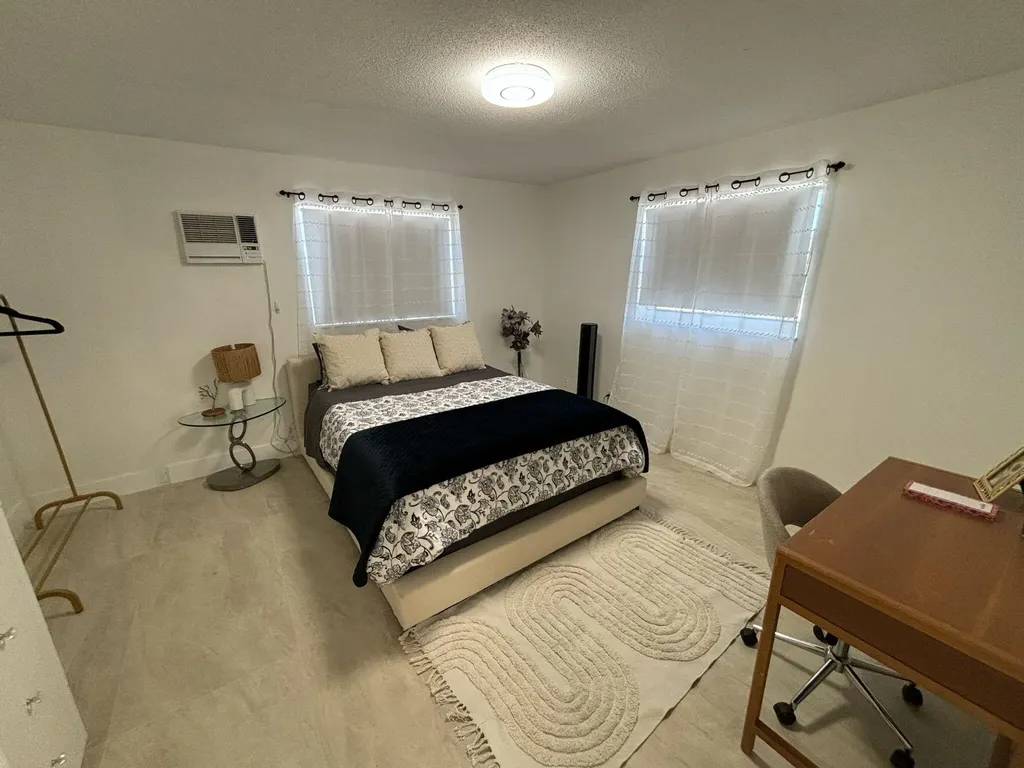 1150 E Sample Road Pompano Beach FL 33064