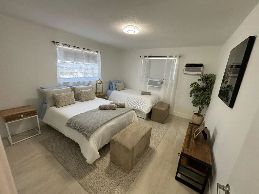 1150 E Sample Road Pompano Beach FL 33064