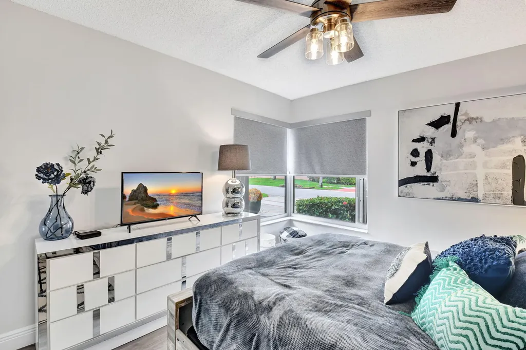 7946 Sailing Shores Terrace Boynton Beach FL 33437