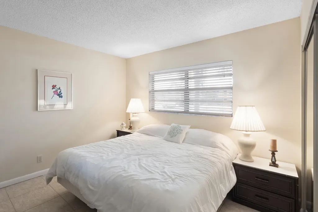 3 Abbey Lane Delray Beach FL 33446
