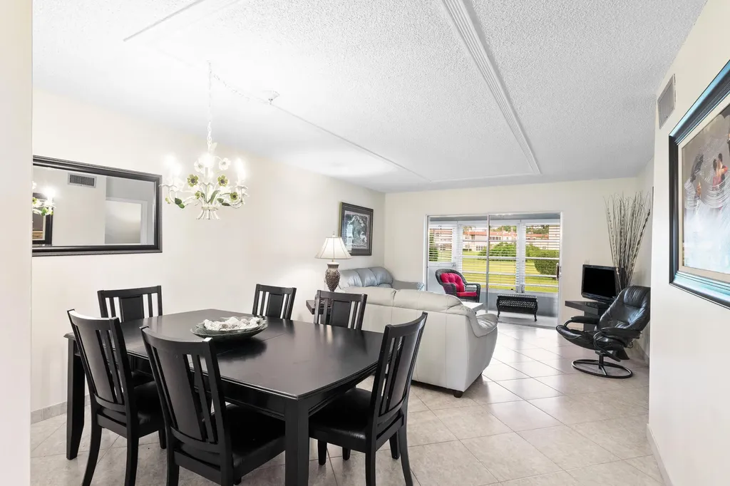 3 Abbey Lane Delray Beach FL 33446