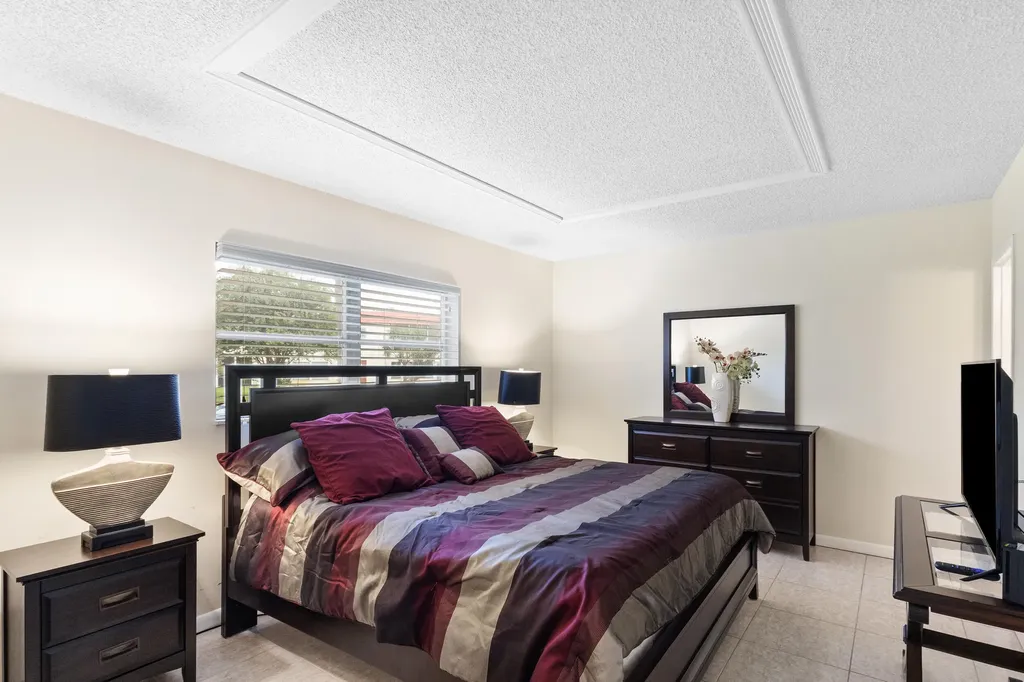 3 Abbey Lane Delray Beach FL 33446