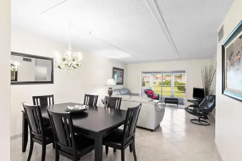 3 Abbey Lane Delray Beach FL 33446