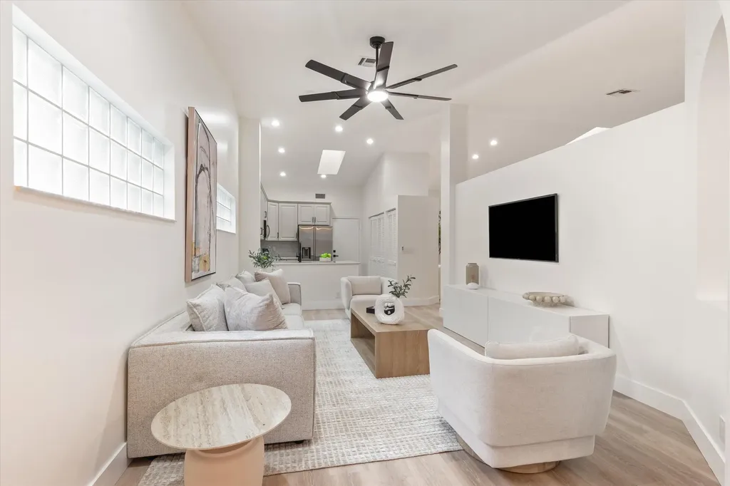 9950 Harbour Lake Circle Boynton Beach FL 33437