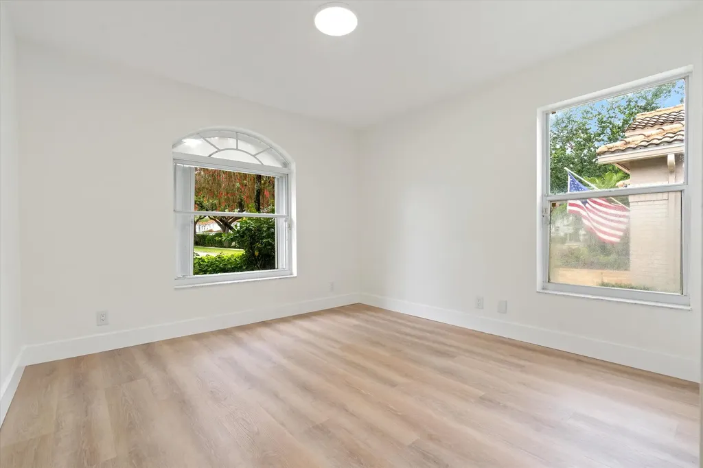 9950 Harbour Lake Circle Boynton Beach FL 33437