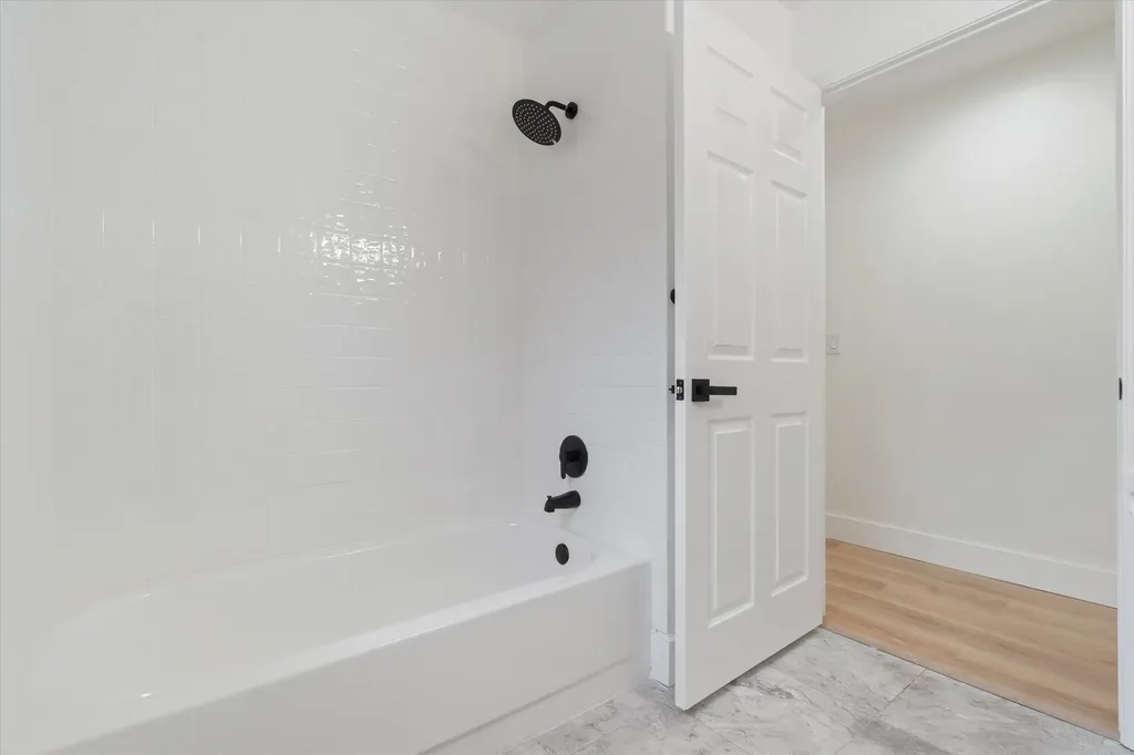 9950 Harbour Lake Circle Boynton Beach FL 33437