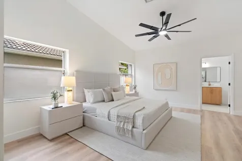 9950 Harbour Lake Circle Boynton Beach FL 33437