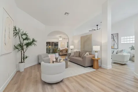9950 Harbour Lake Circle Boynton Beach FL 33437