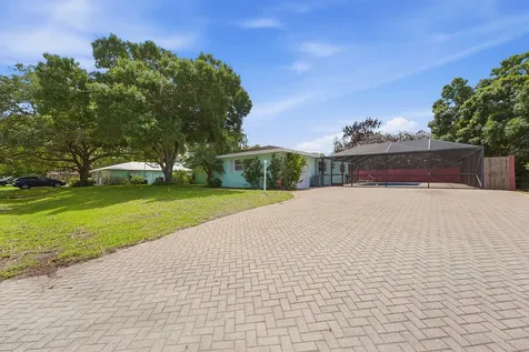 2115 15th Place Vero Beach FL 32960