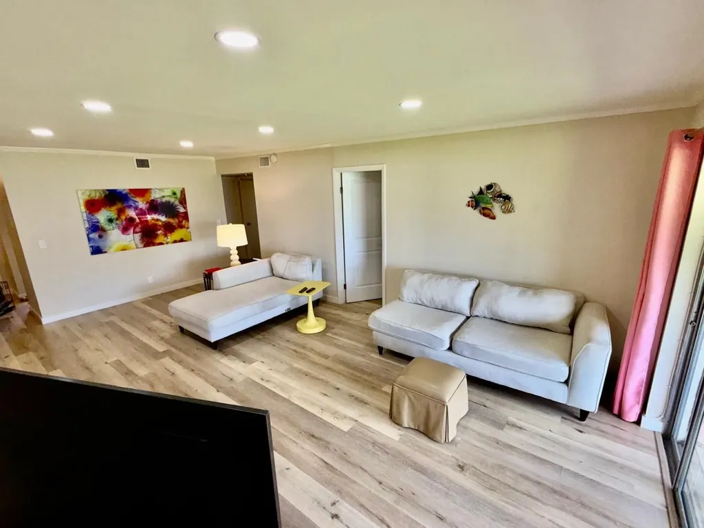 148 Lake Constance Drive West Palm Beach FL 33411