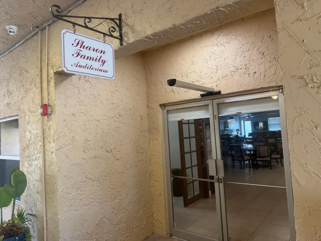 148 Lake Constance Drive West Palm Beach FL 33411