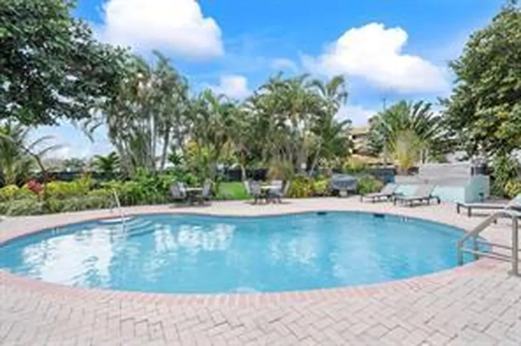 2829 NE 30th Street Fort Lauderdale FL 33306
