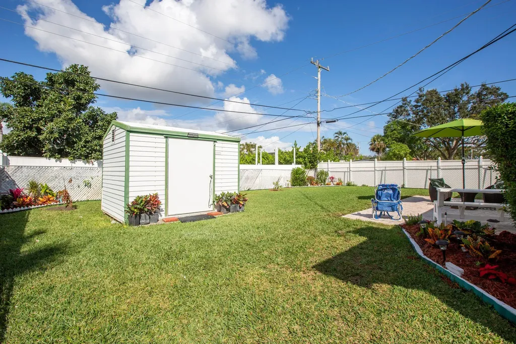 343 Balsam Street Palm Beach Gardens FL 33410