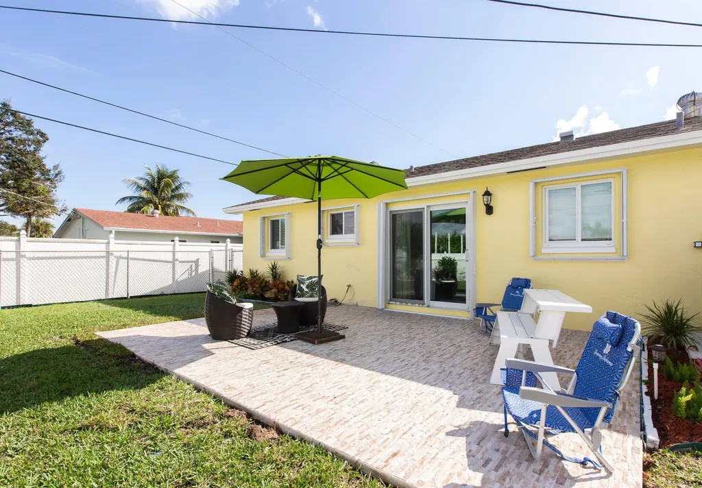 343 Balsam Street Palm Beach Gardens FL 33410