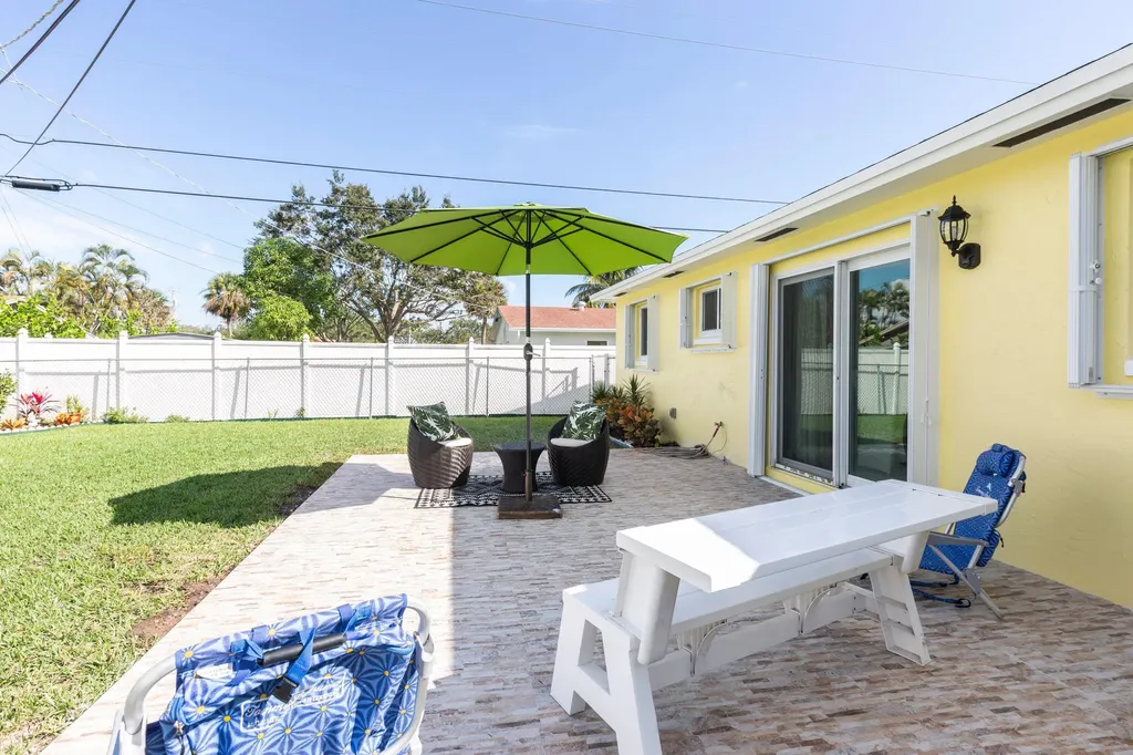343 Balsam Street Palm Beach Gardens FL 33410