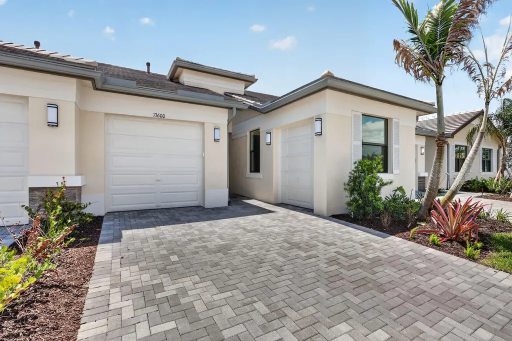 13600 SW Starkissed Lane Port St Lucie FL 34987