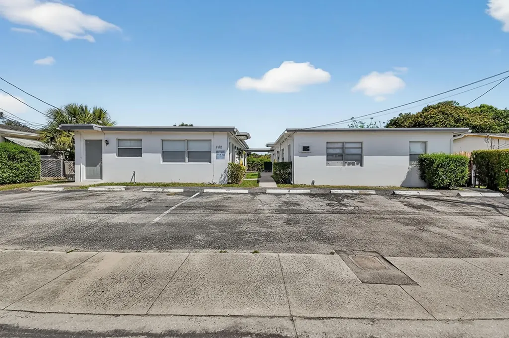 1172 W 34th Street Riviera Beach FL 33404