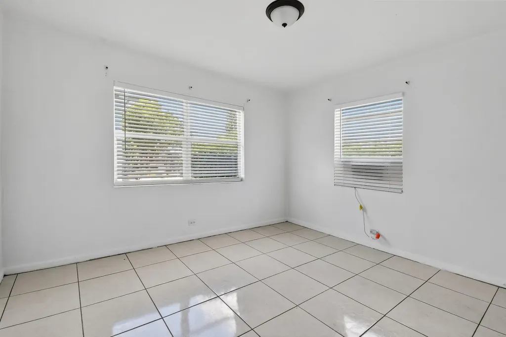 1172 W 34th Street Riviera Beach FL 33404