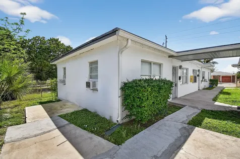 1172 W 34th Street Riviera Beach FL 33404