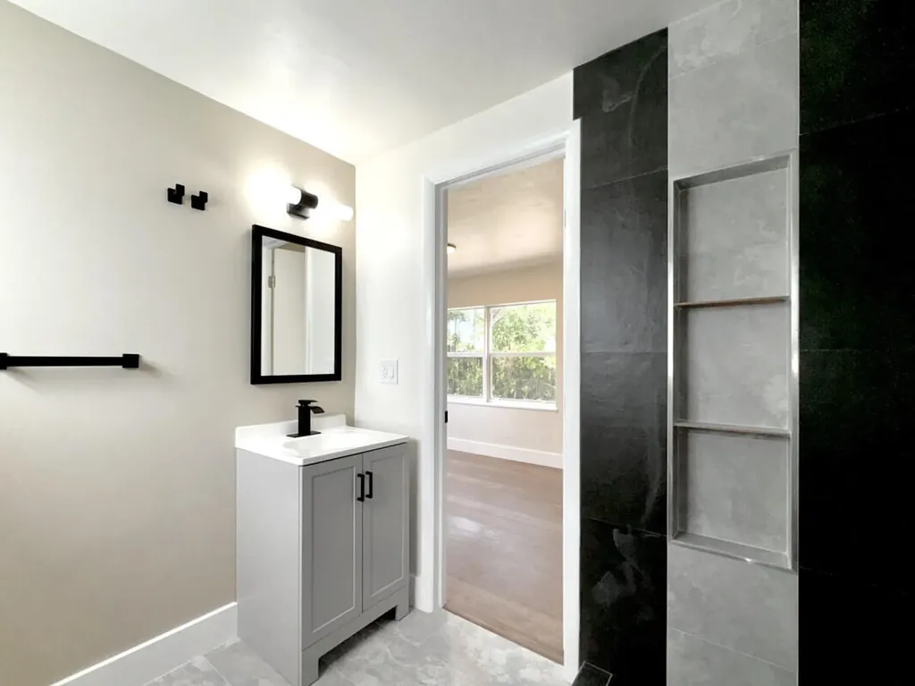 1525 NW 14th Court Fort Lauderdale FL 33311