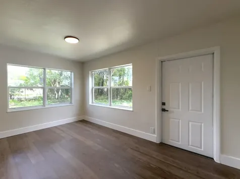 1525 NW 14th Court Fort Lauderdale FL 33311