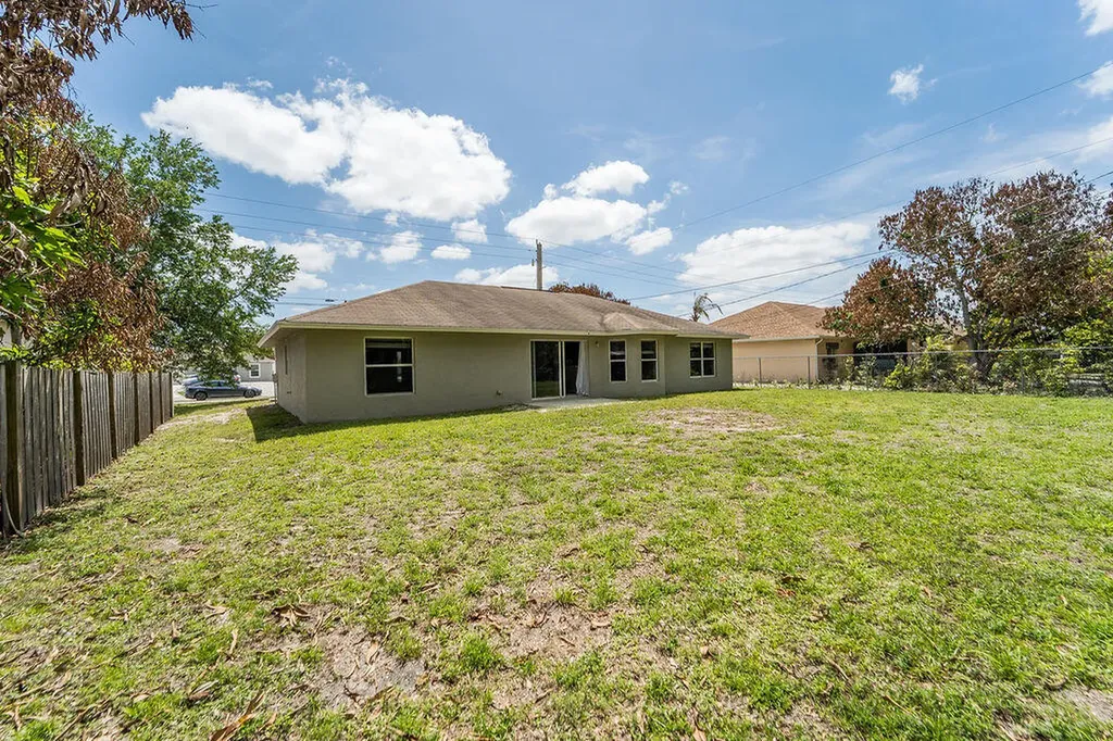 517 SW Paar Drive Port St Lucie FL 34953