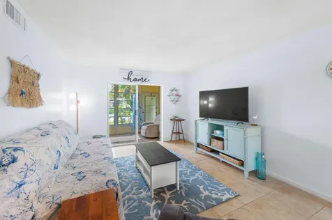 2102 NE 1st Way Boynton Beach FL 33435