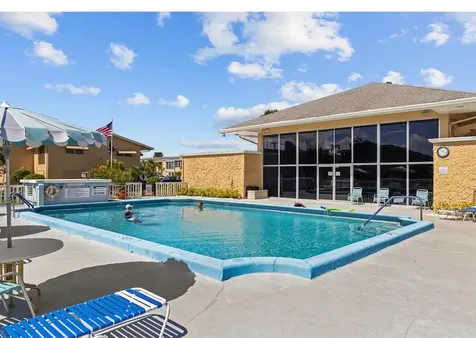 2102 NE 1st Way Boynton Beach FL 33435