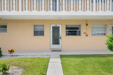 2102 NE 1st Way Boynton Beach FL 33435