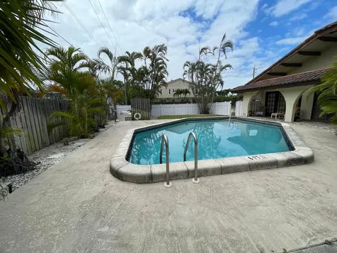 4398 NE 5th Avenue Boca Raton FL 33431