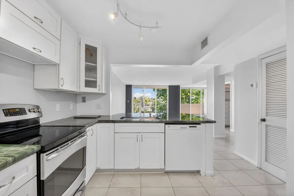 3581 S Ocean Boulevard South Palm Beach FL 33480