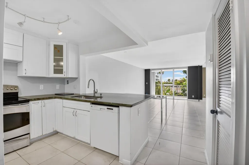 3581 S Ocean Boulevard South Palm Beach FL 33480