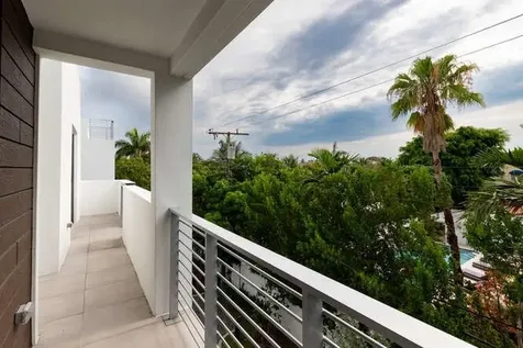 700 NE 14th Avenue Fort Lauderdale FL 33304