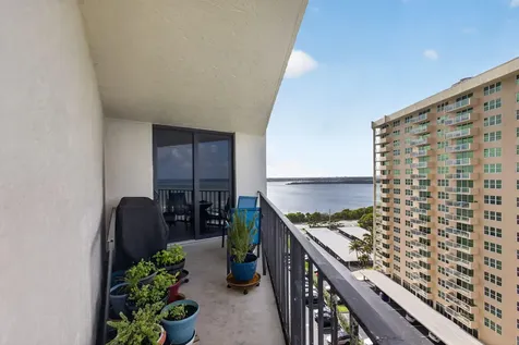 5420 N Ocean Drive Singer Island FL 33404