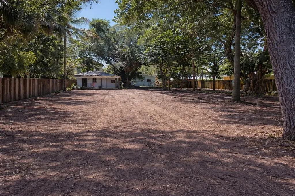 806 SW 4th Street Fort Lauderdale FL 33312